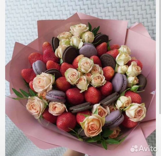 Клубничный букет в подарок