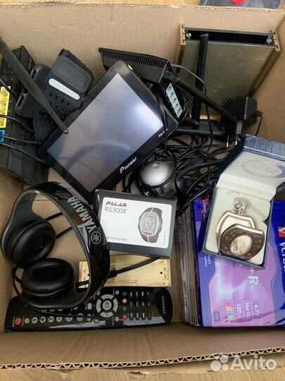 Навигатор, роутер, часы