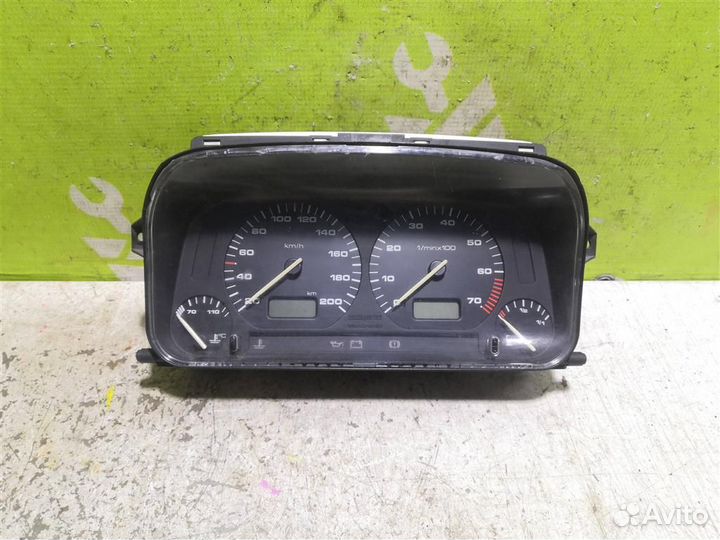 Панель приборов Фольксваген Гольф 3 Венто