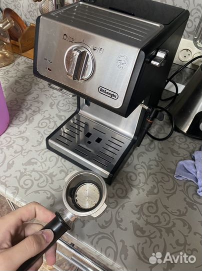 Кофеварка рожковая delonghi