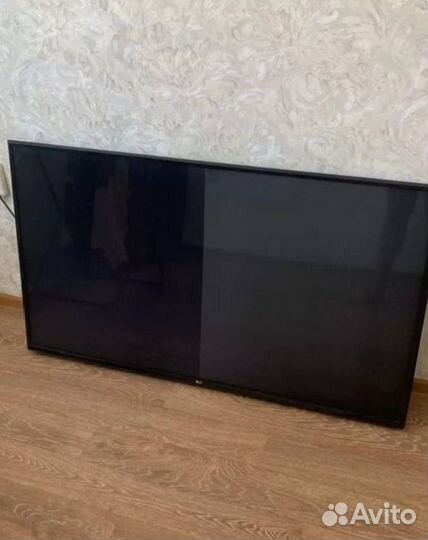 Телевизор LG 55 (140см)