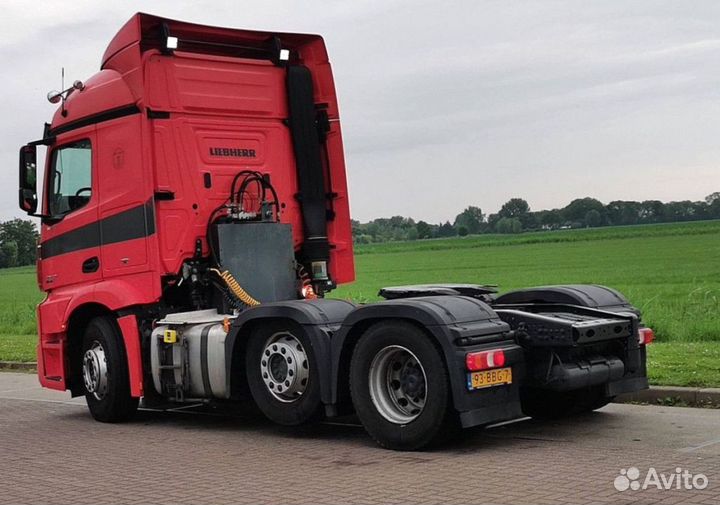 Pазбираем грузовик Mercedes-Benz Actros mpiv с 201