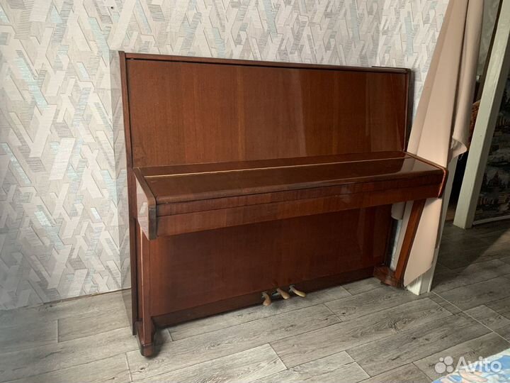 Пианино «Чайковский»