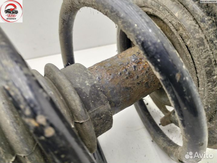 Стойка подвески передняя правая б/у Renault Scenic II (2003-2009)