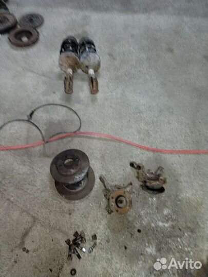 Кулак ступица на рено кангу 1