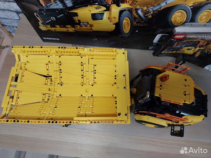 Lego Technic Самосвал Volvo 6х6 42114
