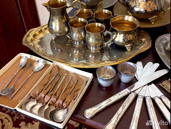 Предметы из бронзы и мельхиора