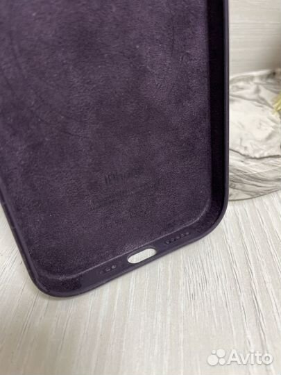 Оригинальный чехол iPhone 14 Pro