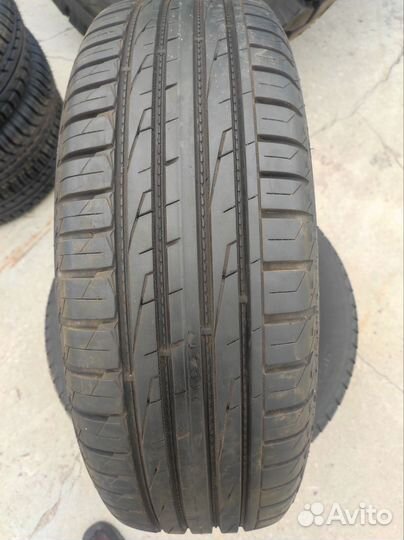 Nokian Tyres Hakka Black 2 SUV 215/70 R16 57V