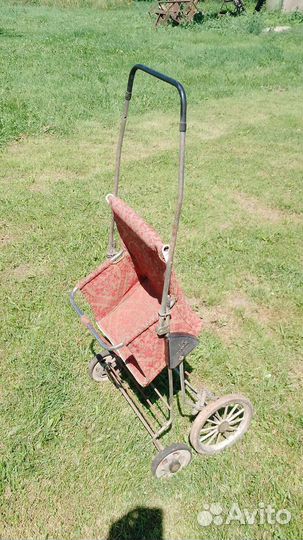 Детская прогулочная коляска 