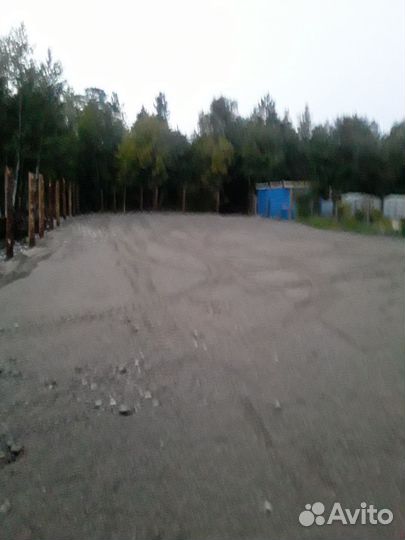 Земельные работы. Экскаватор погрузчик