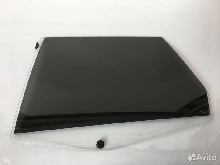 Стекло боковое заднее левое Lifan Breez