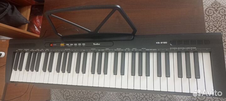 Синтезатор Tesler KB-6120