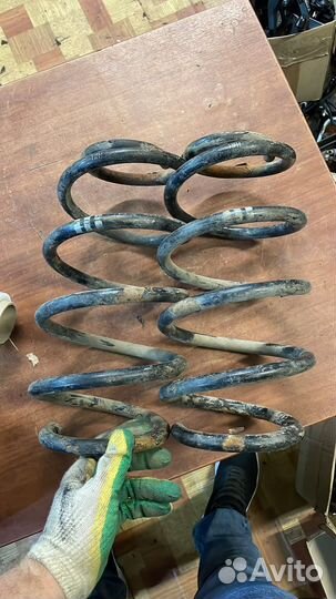 Передние пружины оригинал VW T5