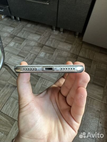 iPhone x 64gb