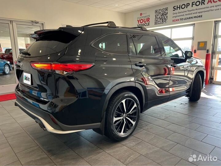 Toyota Highlander 2.4 AT, 2022, 60 000 км