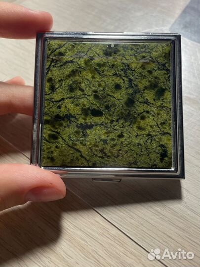 Зеркальце змеевик