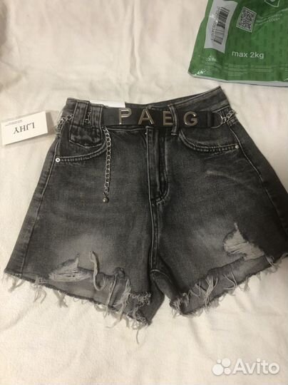 Шорты фирменные