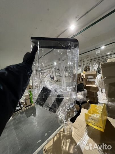 Диспенсер для сухих продуктов