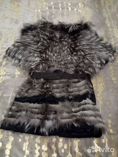 Жилетка бу из пихоры и чернобурки, р. 44-46