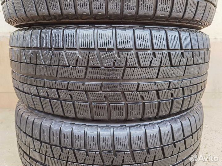 Yokohama Ice Guard IG50 215/55 R17 97H