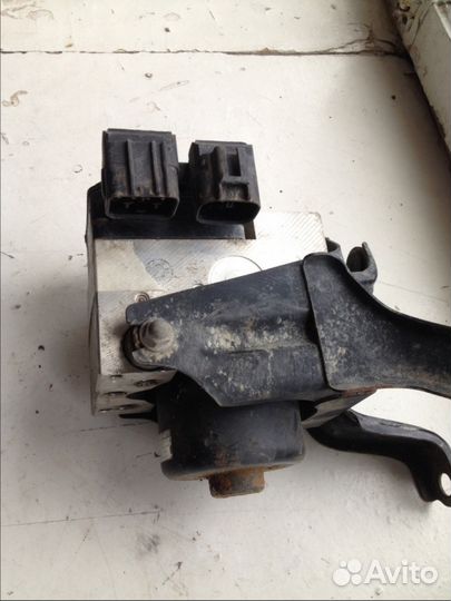 Блок ABS насос абс Lexus RX300 1998-2003