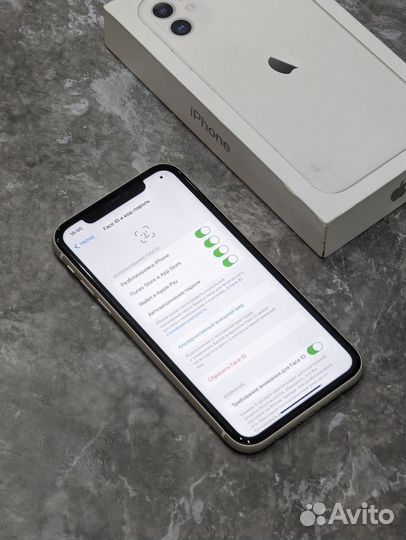 iPhone 11, 64 ГБ