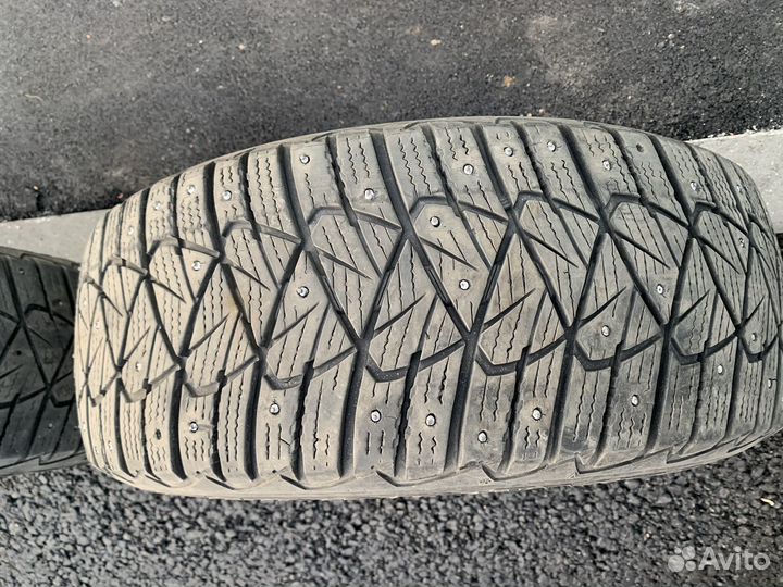 Goodyear Ultragrip 600 205/55 R16 94T