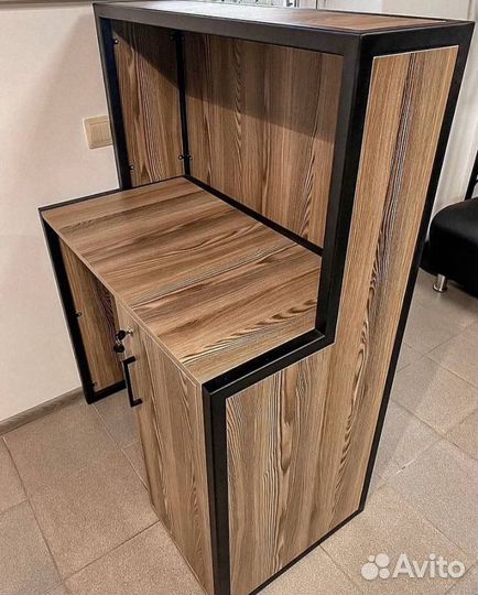 Стойка ресепшн в стиле лофт