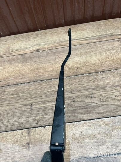 Поводок дворника левый Peugeot 206 206 1.4 2008