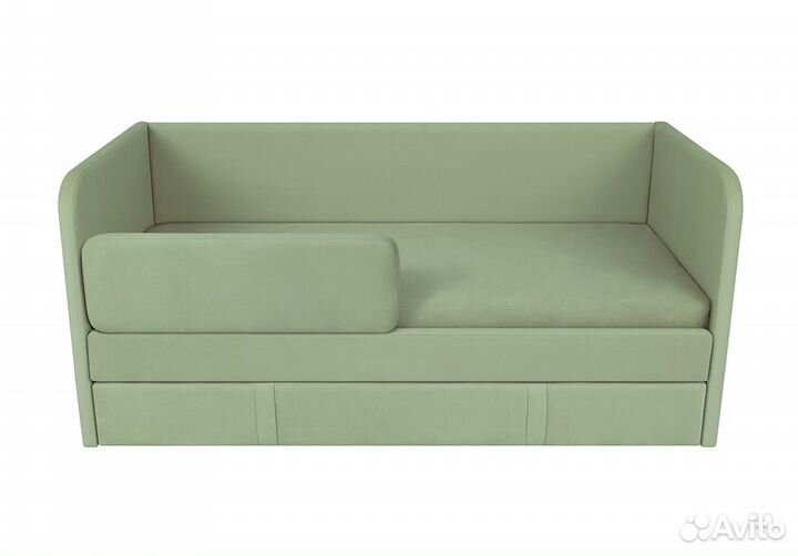 Детская кровать в обивке