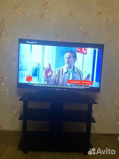 Стол под тв