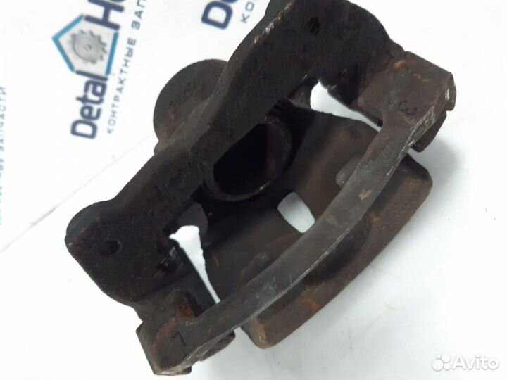 Суппорт передний левый Toyota Corolla 2008