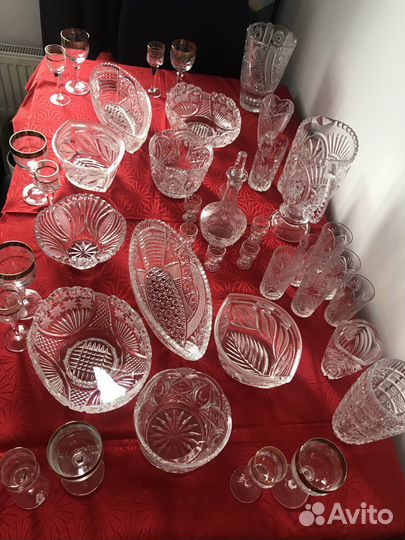 Хрустальная ваза для цветов, рюмки