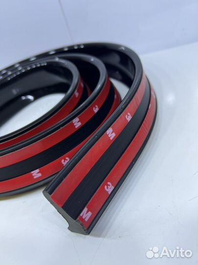 Спойлер на крышку багажника