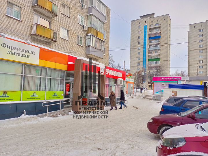 Торговая площадь с отдельным входом, 92 м²