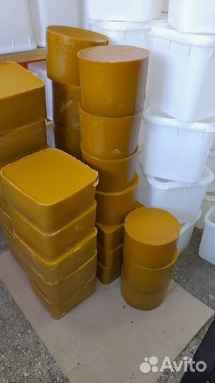 Воск пчелиный с пасек Алтая. Высший сорт