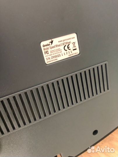 Игровой руль genius с педалями