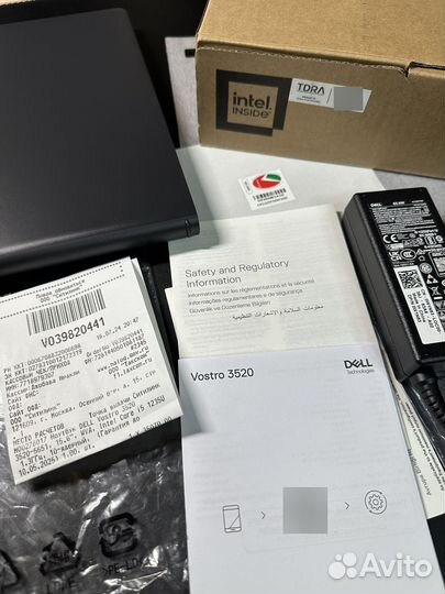 Dell Vostro 3520 3520-5651, 15.6