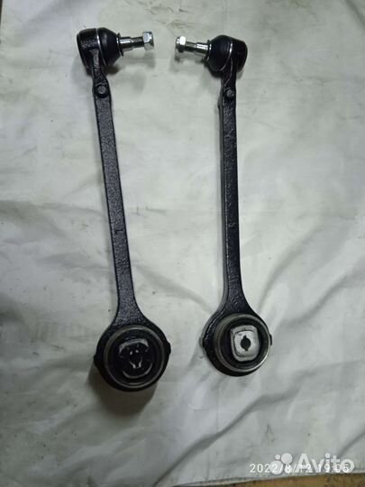 Рычаги перед chrysler 300C