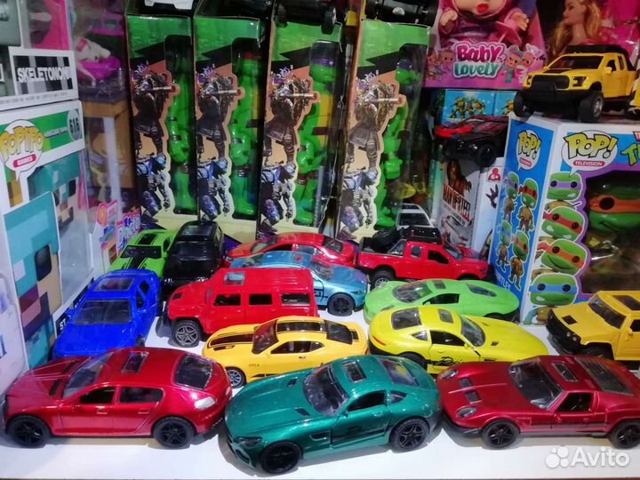 Коллекционные модели машин металл