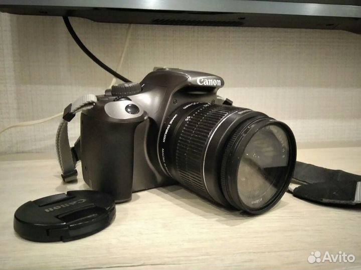 Фотокамера зеркалка Canon eos1100d