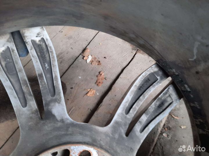 Комплект разношироких дисков R20 343 стиль