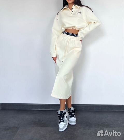 Костюм женский