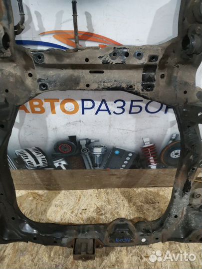 Подрамник передний Hyundai Santa-Fe 2 SUV 2.2