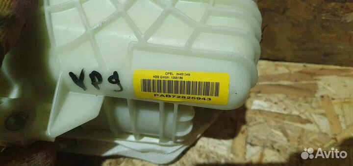 Подушка безопасности пассажира Opel Astra H 2004