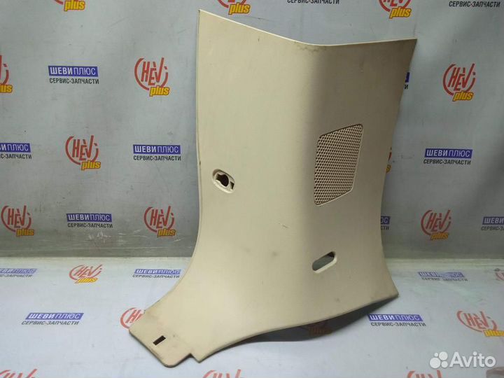 Накладка стойки Cadillac Escalade