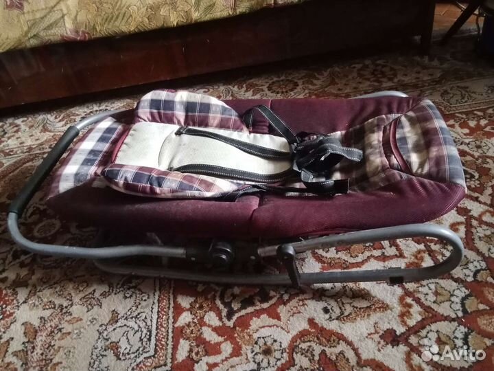 Шезлонг детский