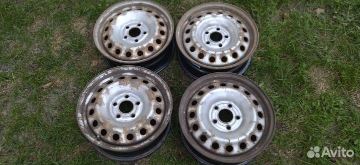 Диски r16 с колпаками на KIA ceed