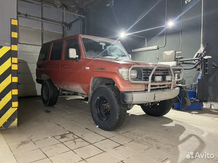 R16 Nokian Tyres Hakkapeliitta 2 265/75, PCD 6x139.7 DIA 110